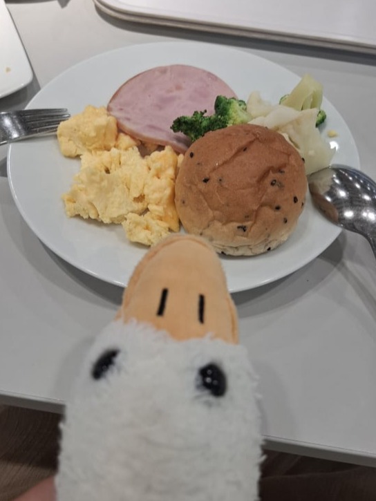 goose eat 1